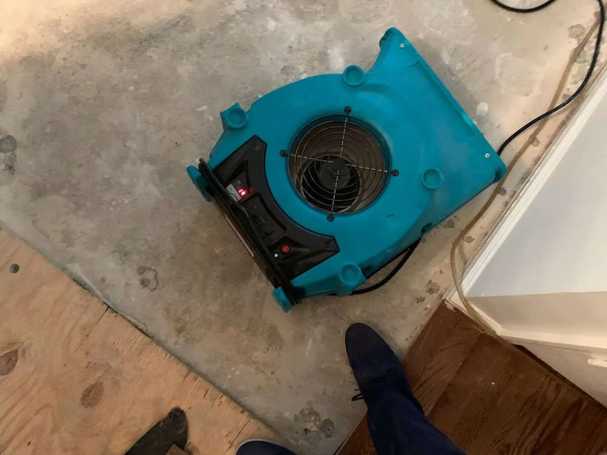 Air mover drying subfloor during Leak Detection & Repair in Haines City