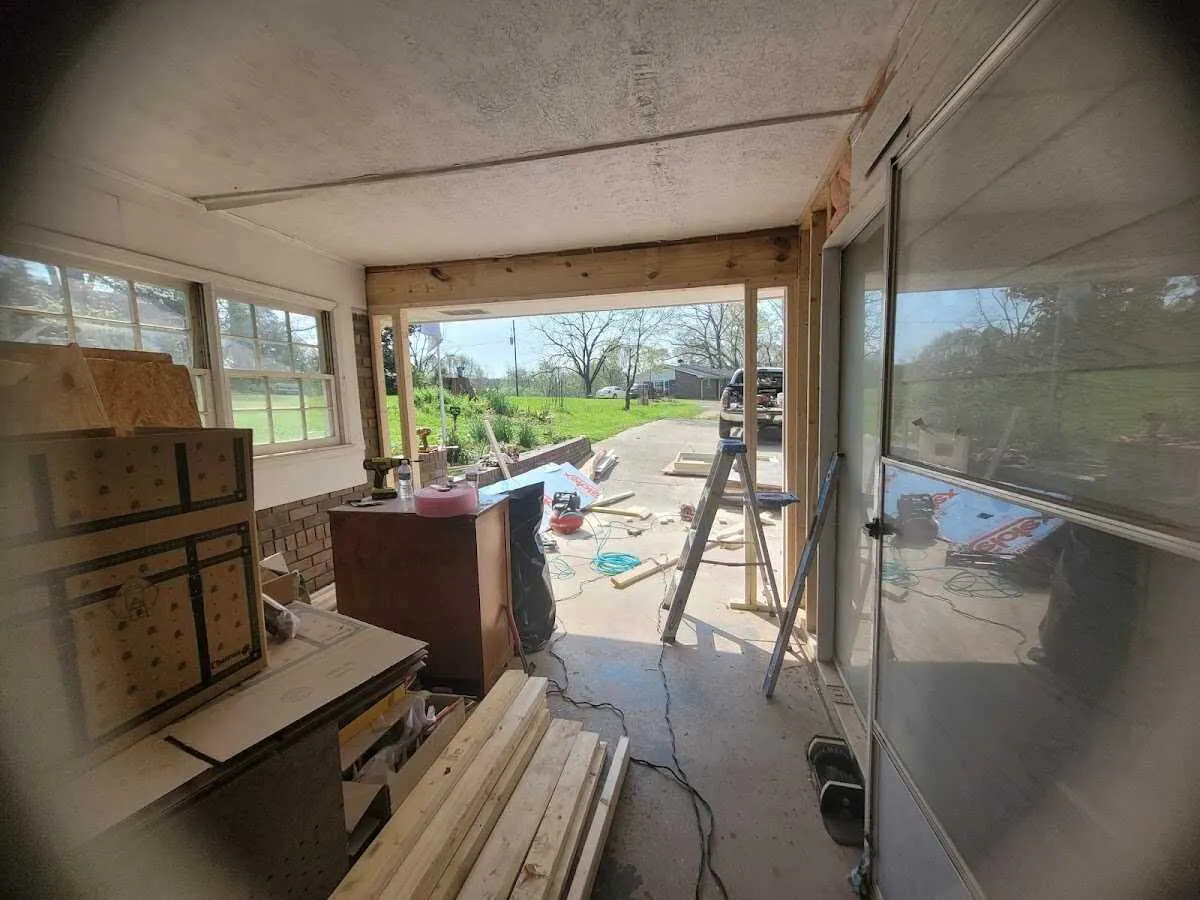 Air movers and dehumidifier for Water Mitigation Services in Haines City